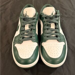 Women's Jordan Retro Air Force One Shoes in Green and White